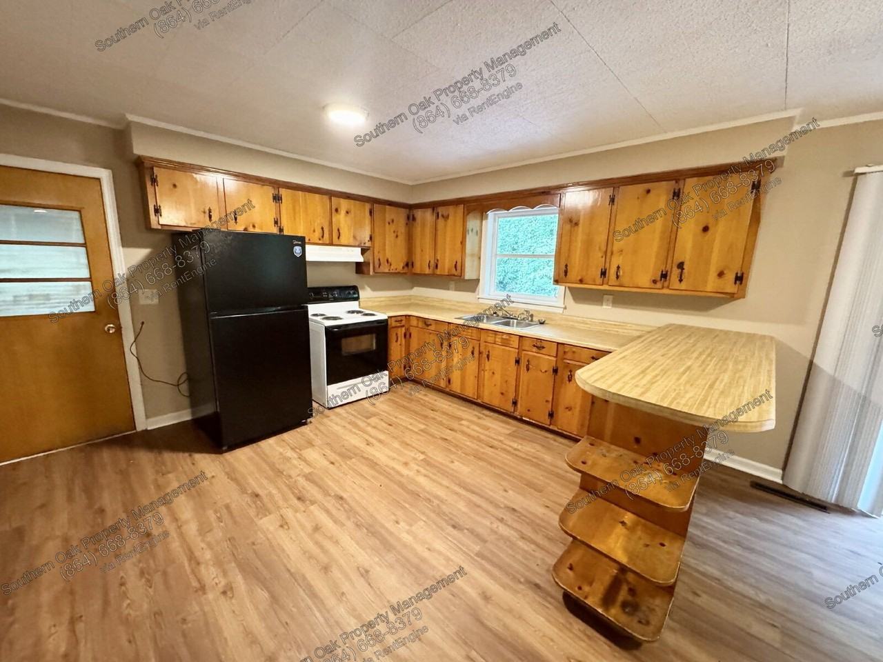 1202 Garden Cir - Photo 5 of 18