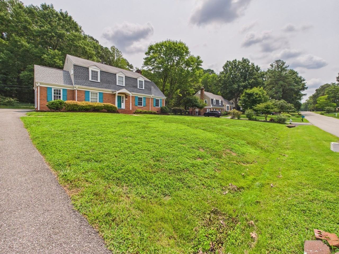 1519 Chauncey Ln - Photo 4 of 50