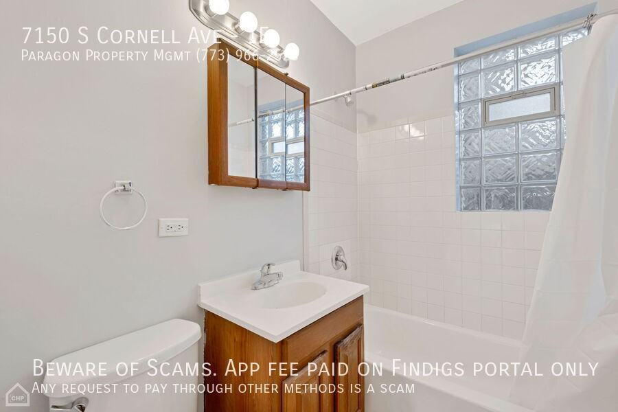 7150 S Cornell Ave #1E - Photo 6 of 13