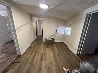 126 Park Ave - Photo 5 of 9