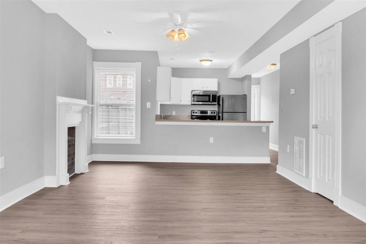 1834 Parkwood Ave - Photo 6 of 20