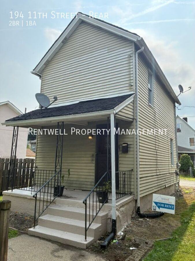 194 11th St #REAR
