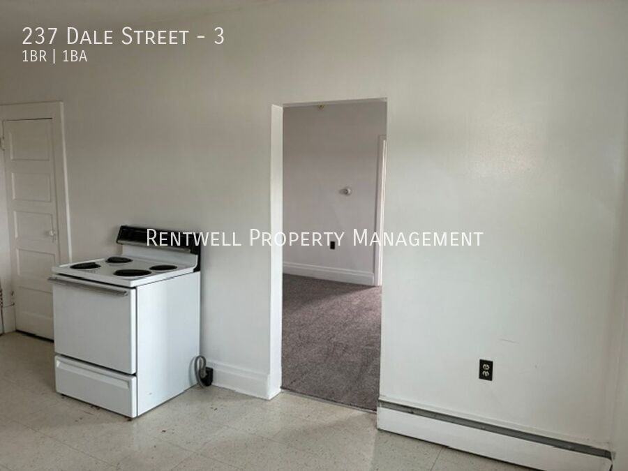 237 Dale St #3 - Photo 3 of 7