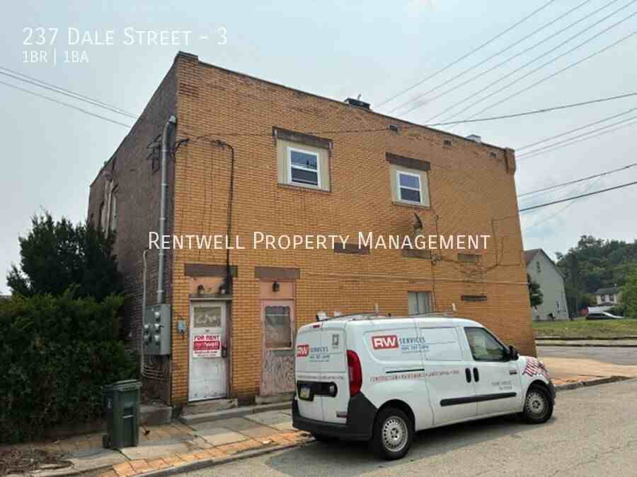 237 Dale St #3 - Photo 7 of 7