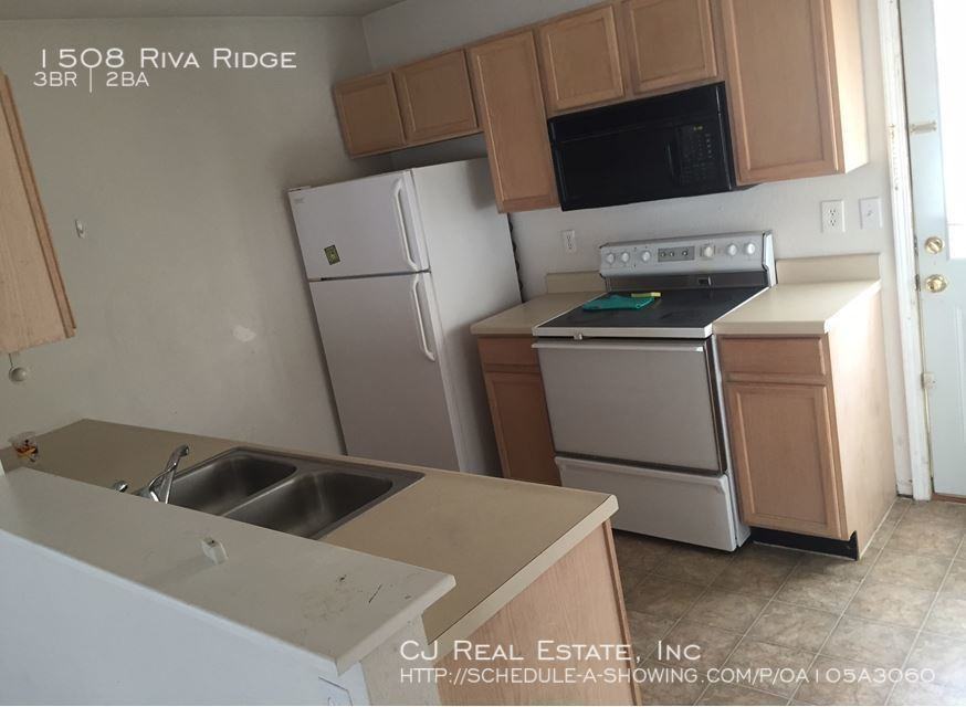 1508 Riva Ridge Ct - Photo 3 of 8