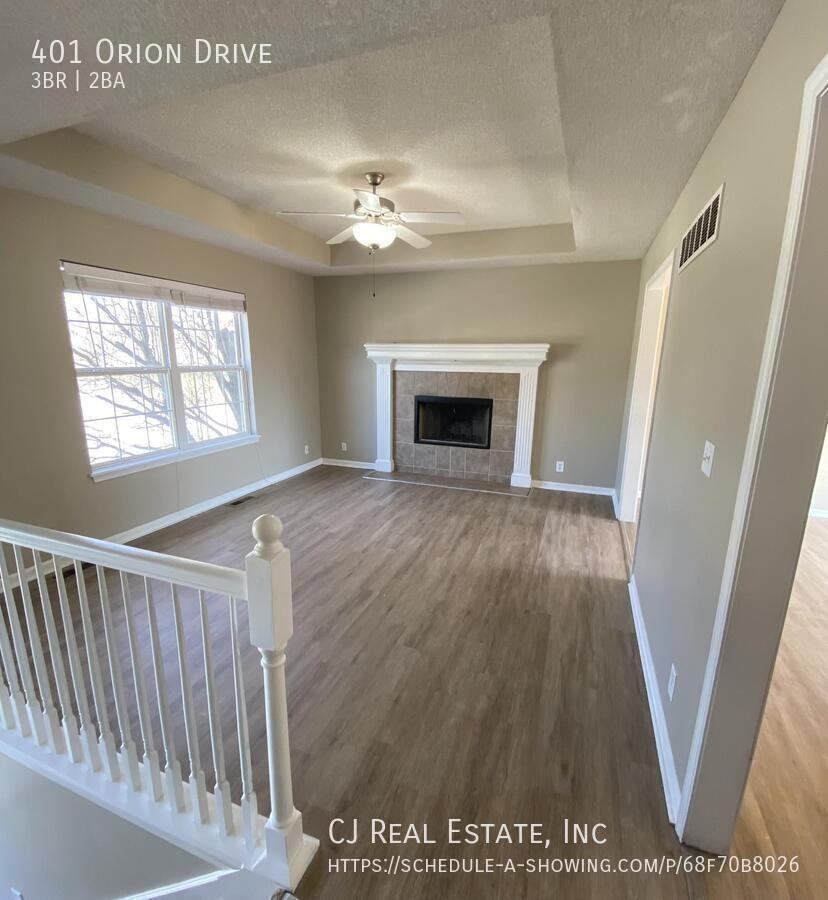 401 Nw Orion Dr - Photo 2 of 10