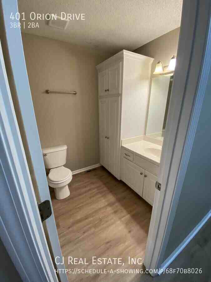 401 Nw Orion Dr - Photo 4 of 10