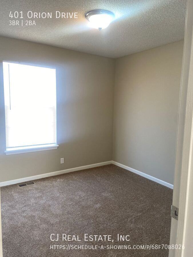 401 Nw Orion Dr - Photo 7 of 10