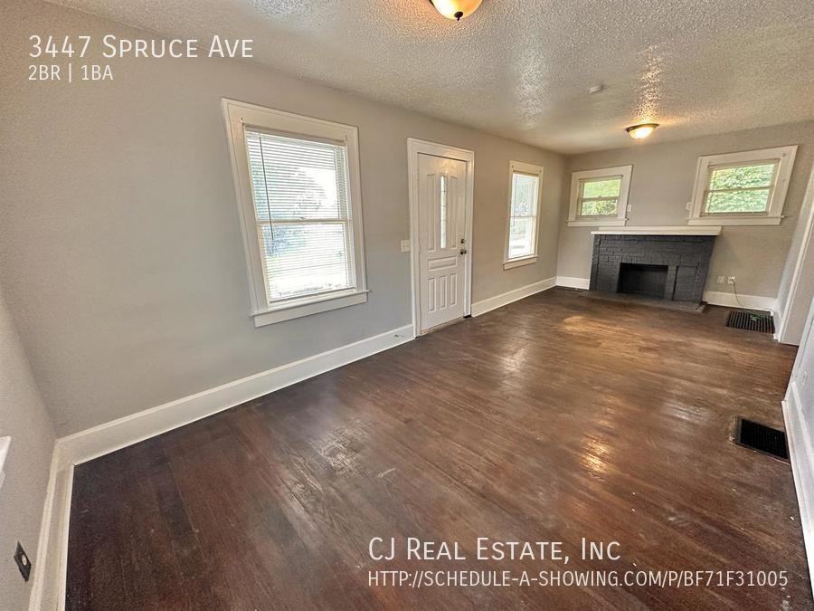3447 Spruce Ave - Photo 2 of 10