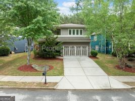 featured image of 1765 Stoney Creek Dr Se