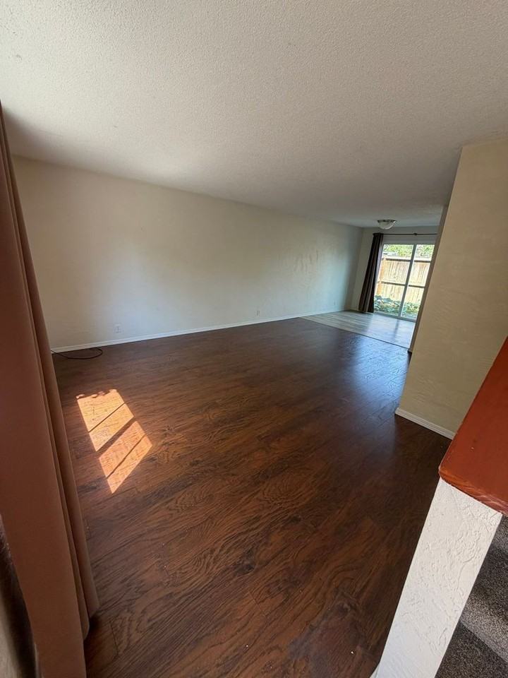 1903 W 17th Ave #A - Photo 4 of 16
