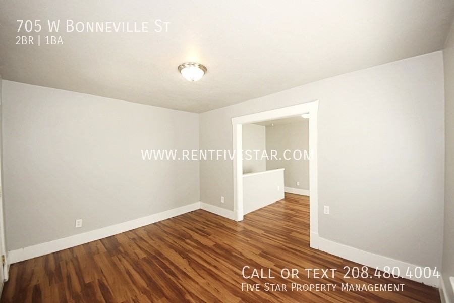 705 W Bonneville St - Photo 2 of 11