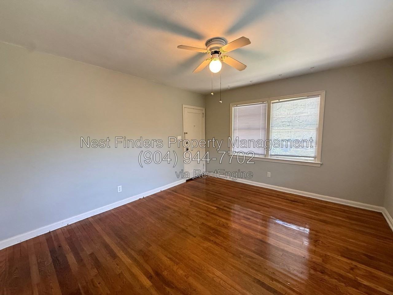 3553 Oak St #3 - Photo 3 of 14