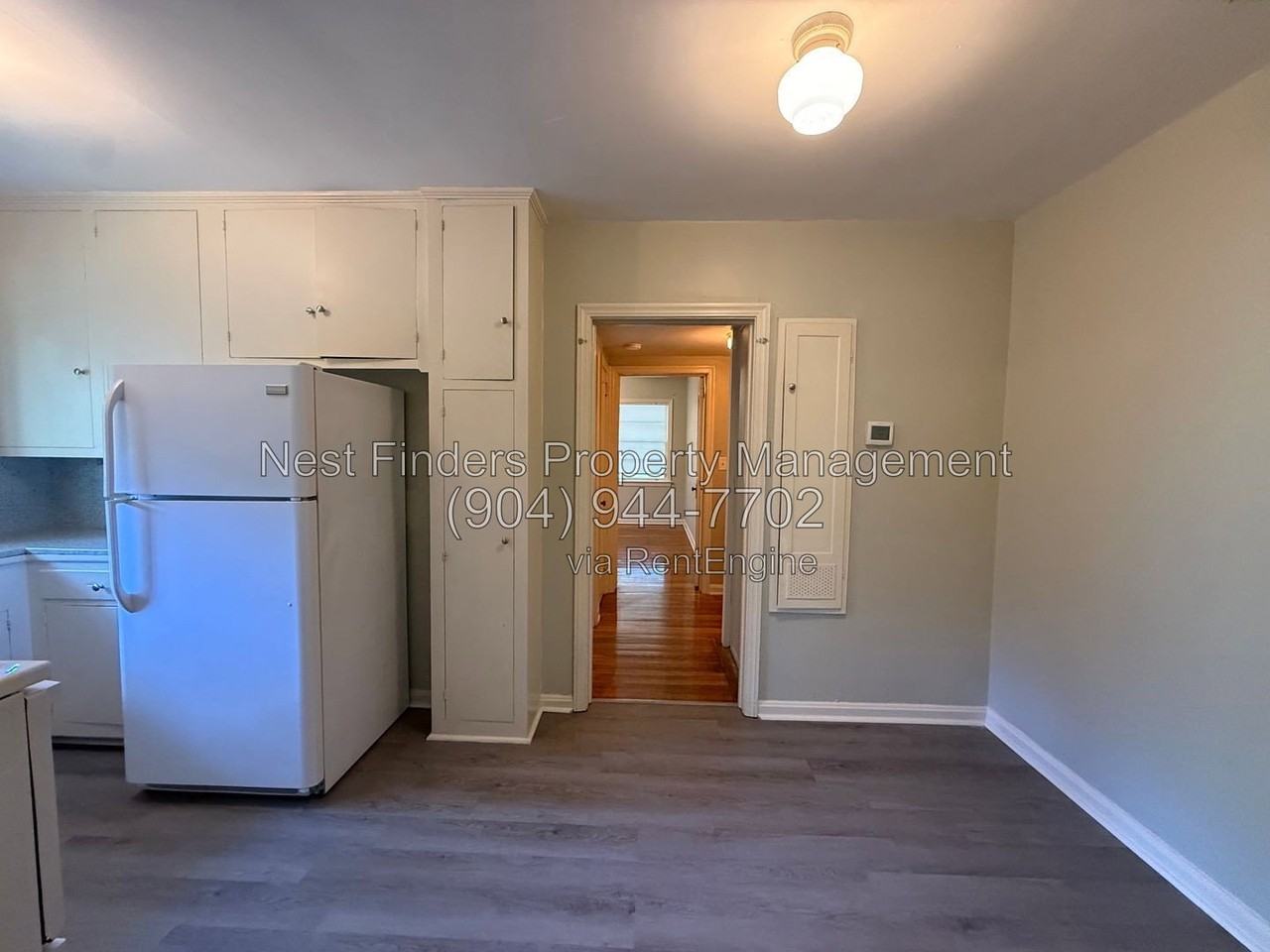 3553 Oak St #3 - Photo 4 of 14