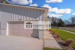 1902 N Cody Ln - Photo 1 of 1