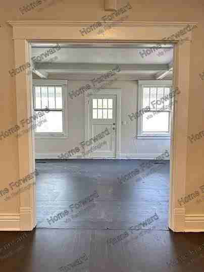 463 Linden Ave - Photo 6 of 23