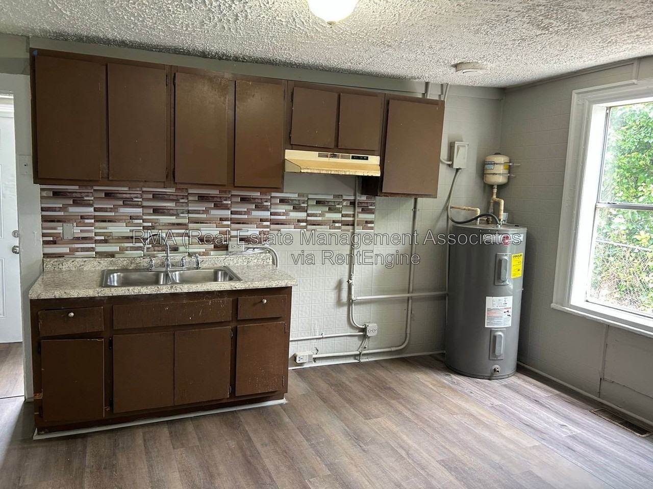 507 W Cherry St - Photo 6 of 6
