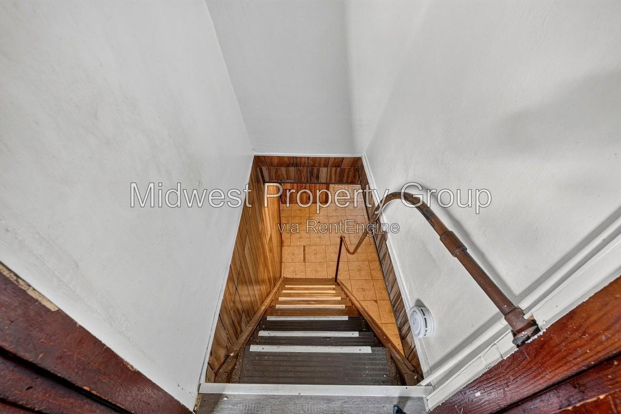 1208 Verl Pl - Photo 5 of 27