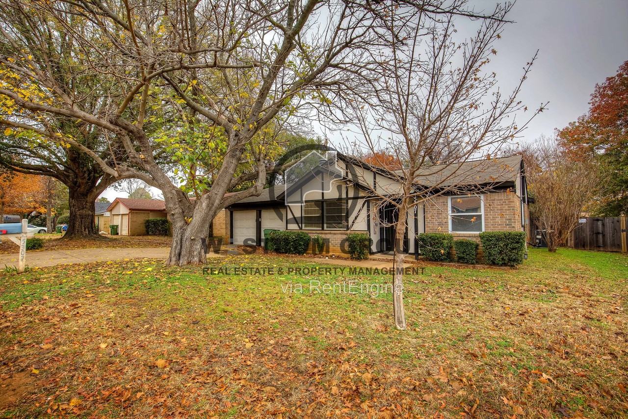 5307 School Hill Cir - Photo 2 of 28