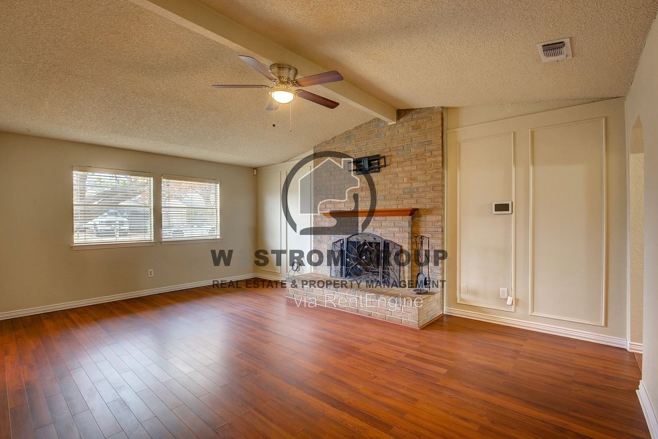5307 School Hill Cir - Photo 6 of 28