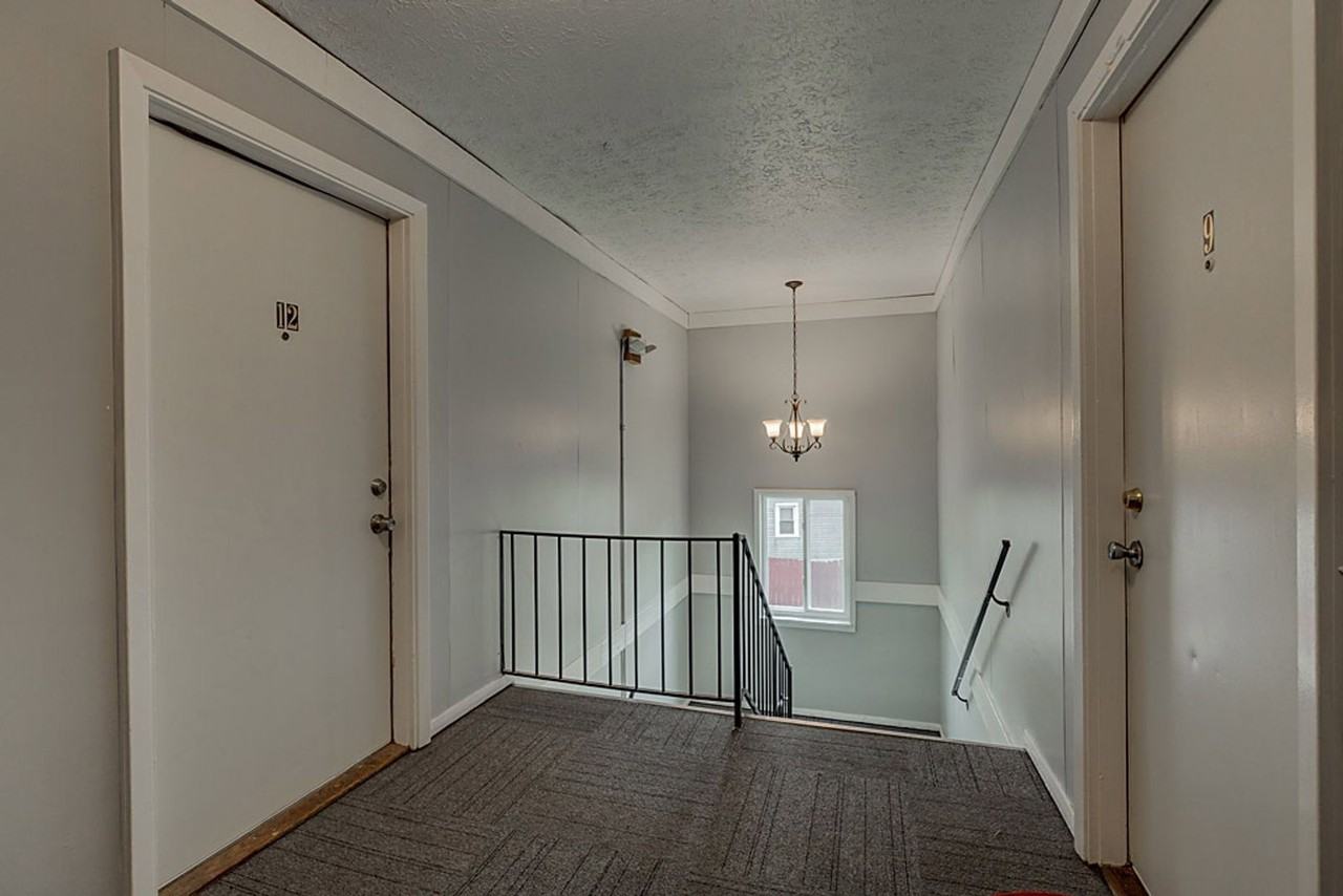 422 S Miami Ave #2 - Photo 3 of 9