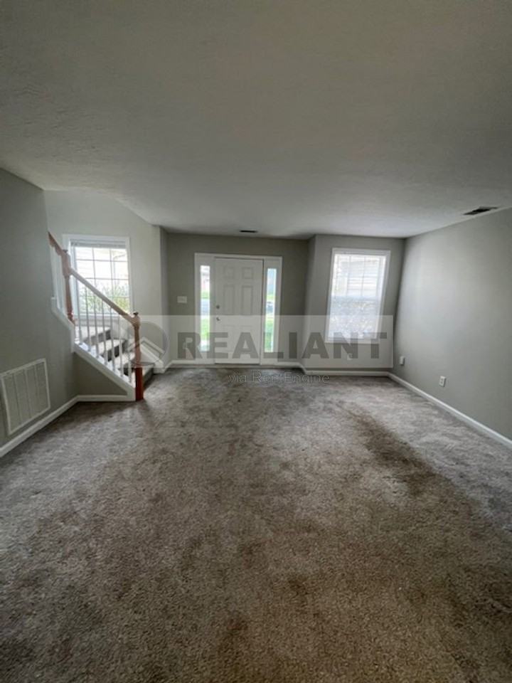 2108 Heath Land Pl - Photo 2 of 17