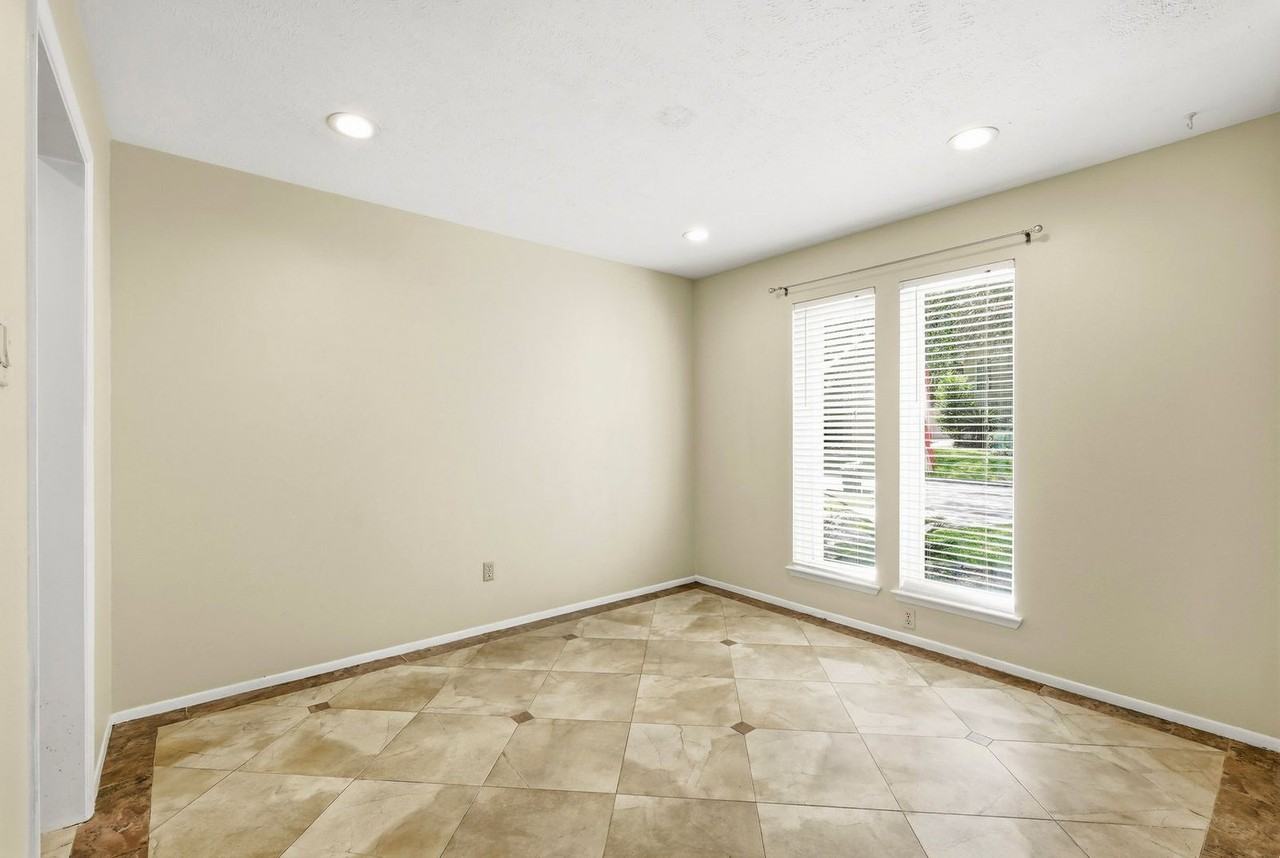 3807 Glenwood Springs Dr - Photo 6 of 25