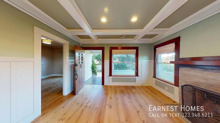 2256 Ewing St - Photo 7 of 27