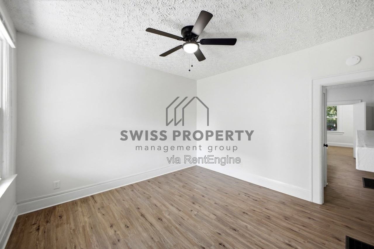 977 Miller Ave - Photo 6 of 29