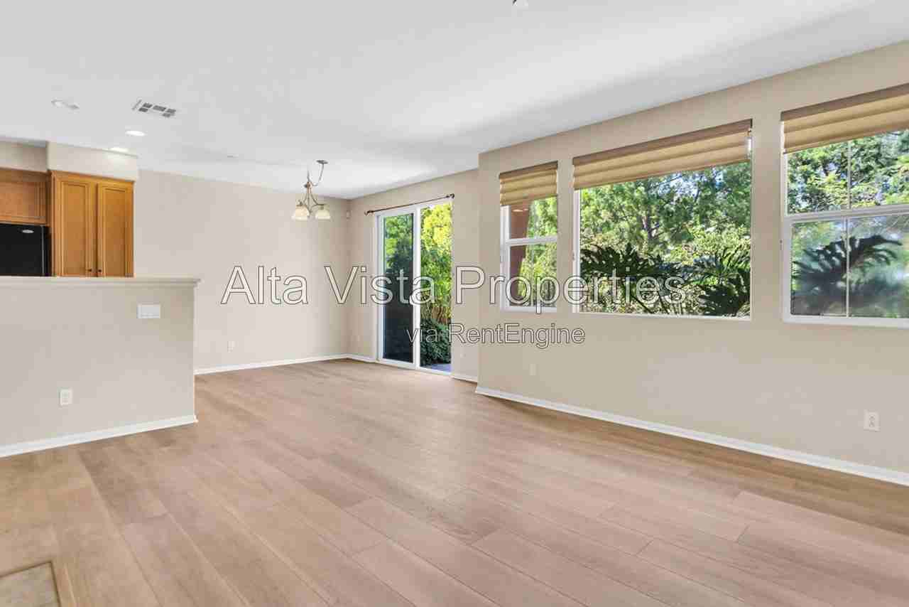 2785 Matera Ln - Photo 5 of 36