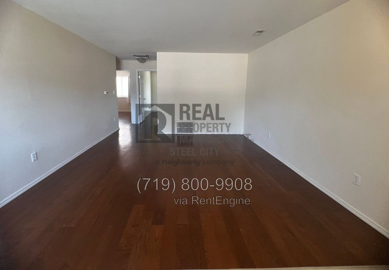 2914 Acero Ave - Photo 2 of 11