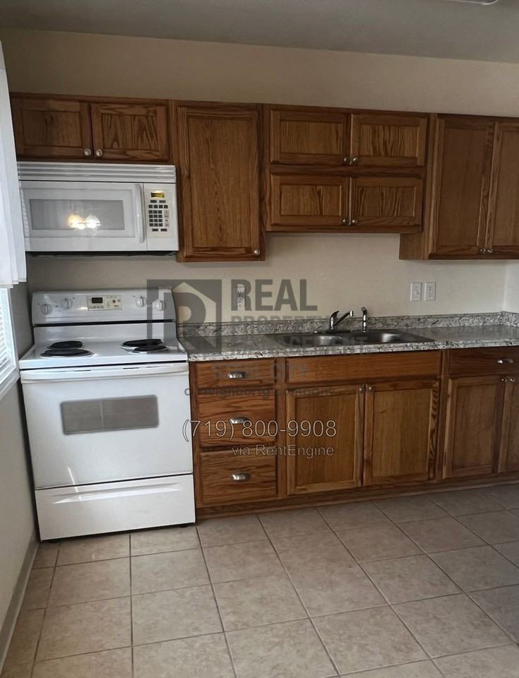 2914 Acero Ave - Photo 3 of 11