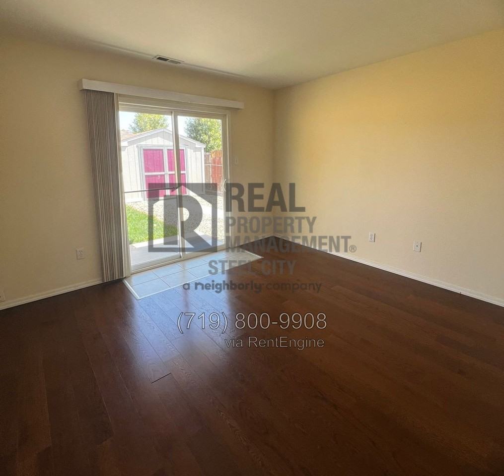 2914 Acero Ave - Photo 4 of 11