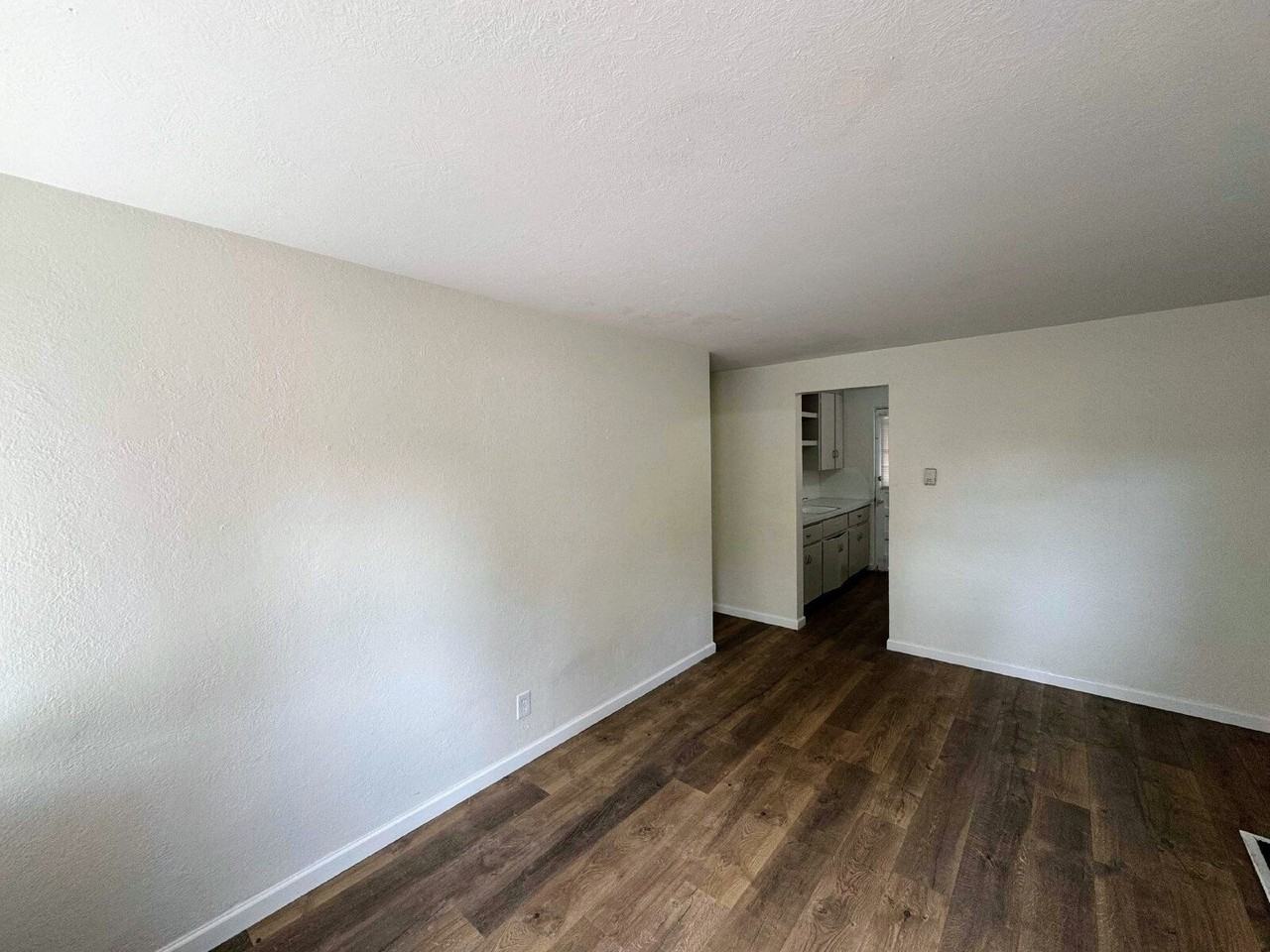 9285 E 14th Ave - Photo 2 of 10
