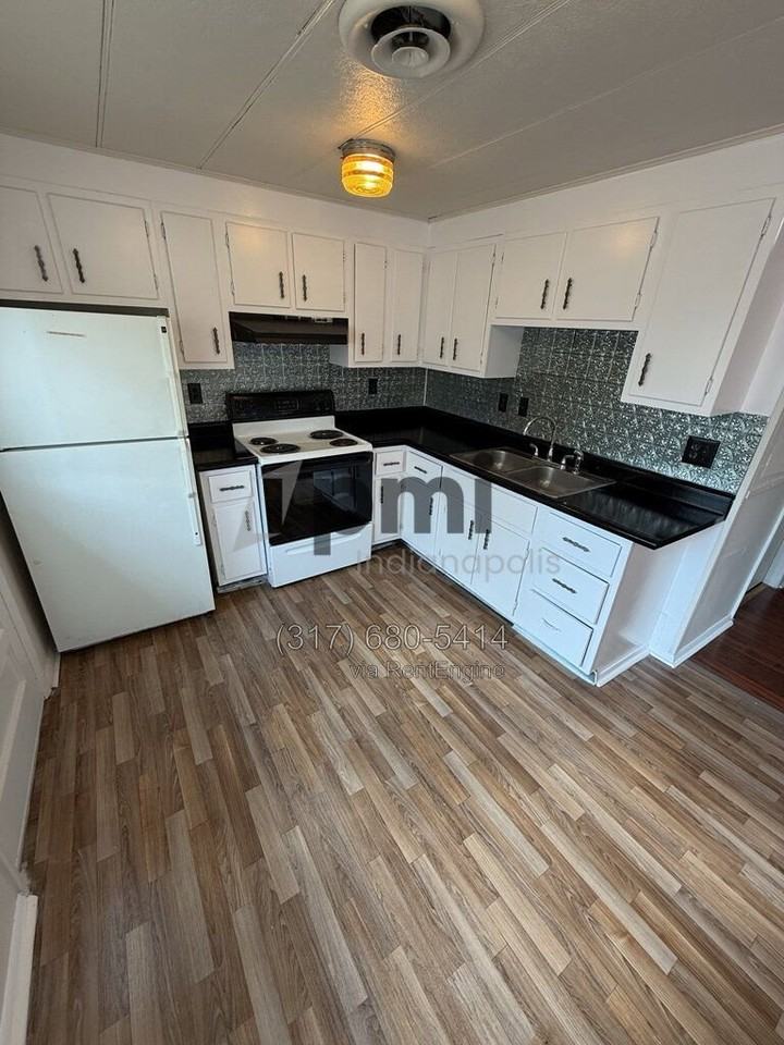 1617 Winfield Park Dr - Photo 2 of 37