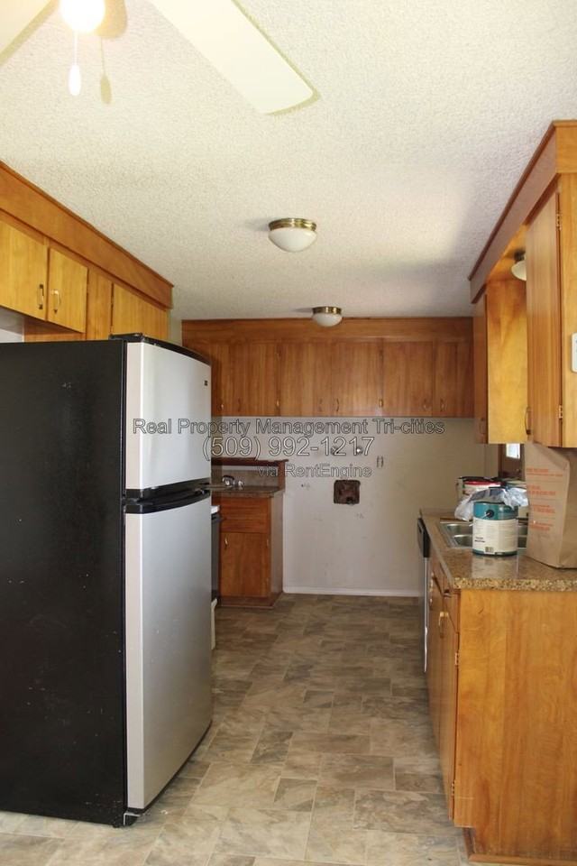 1606 W 7th Ave #A - Photo 6 of 12
