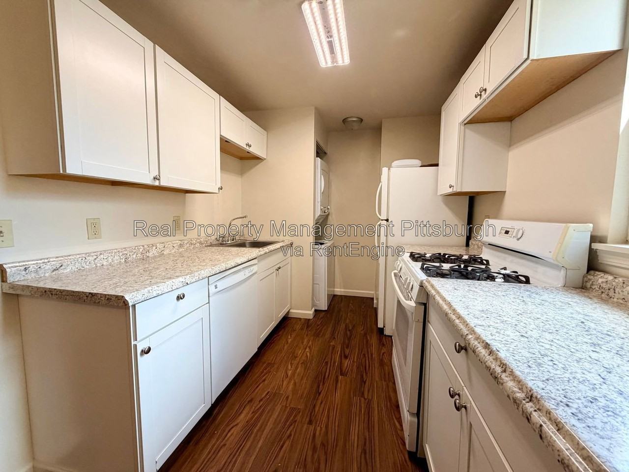 1918 Jane St #2ndFL - Photo 4 of 11