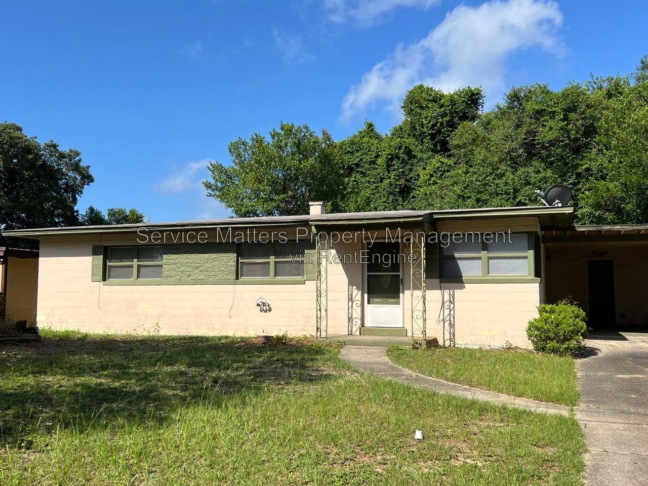 121 Berkley Dr