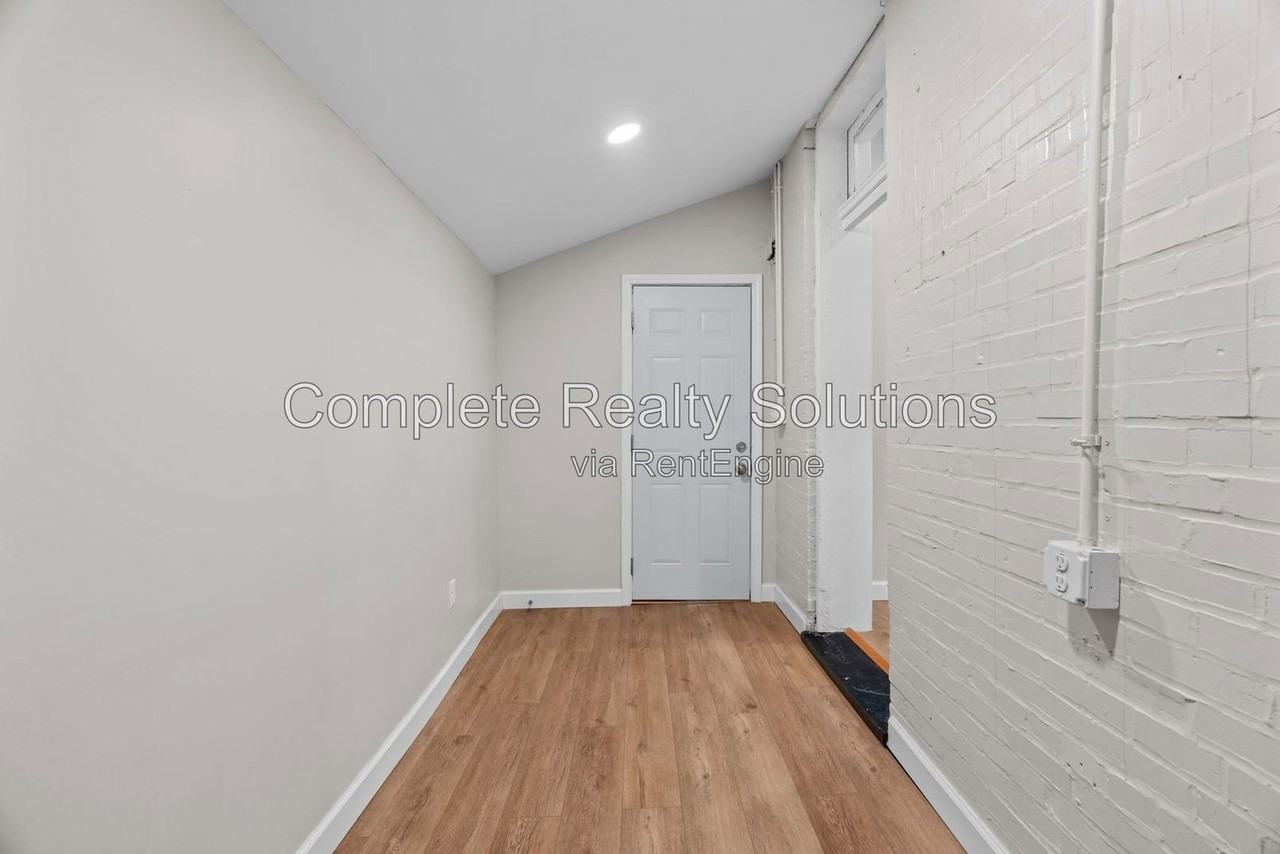 3680 Blow St - Photo 3 of 19