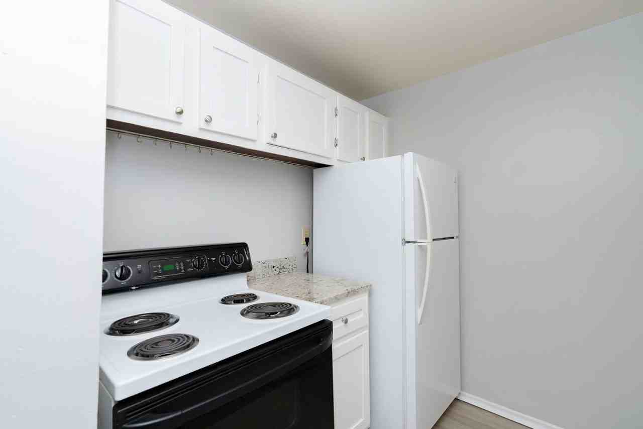 2971 Deckebach Ave #14 - Photo 2 of 4