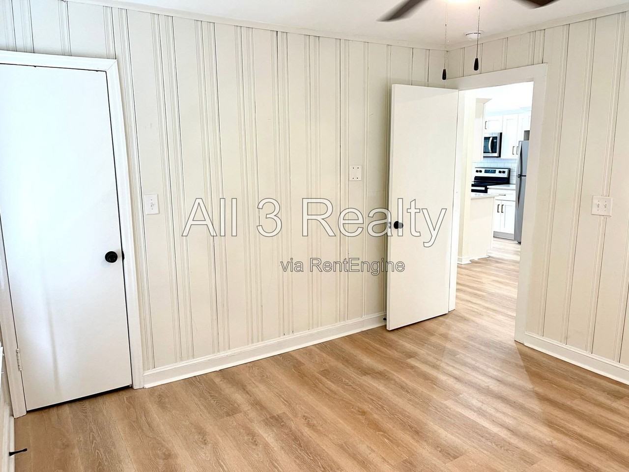 204 Bryan St - Photo 7 of 13