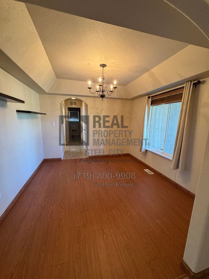 2313 Longhorn Dr - Photo 4 of 8