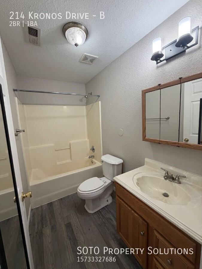 214 Kronos Dr #B - Photo 6 of 11