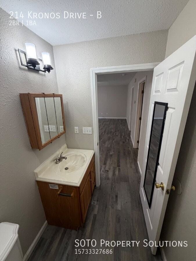 214 Kronos Dr #B - Photo 7 of 11