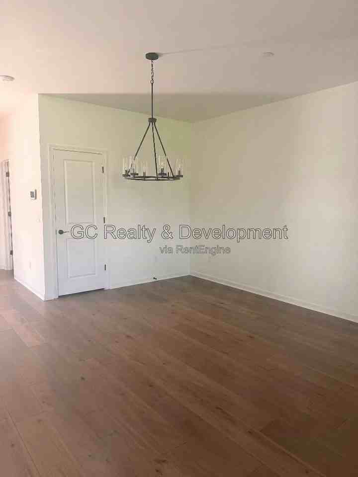 315 Didier Ct - Photo 6 of 23