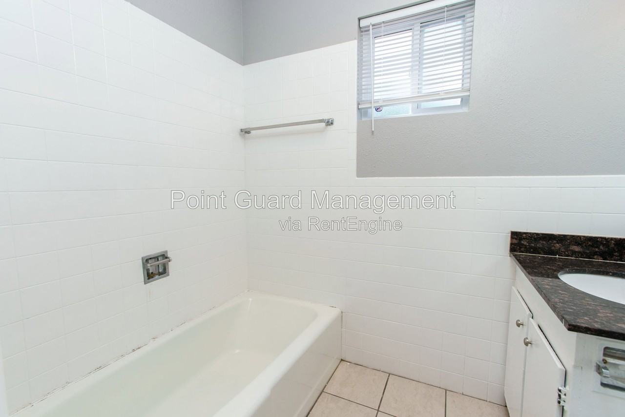 808 N West St #31 - Photo 6 of 13