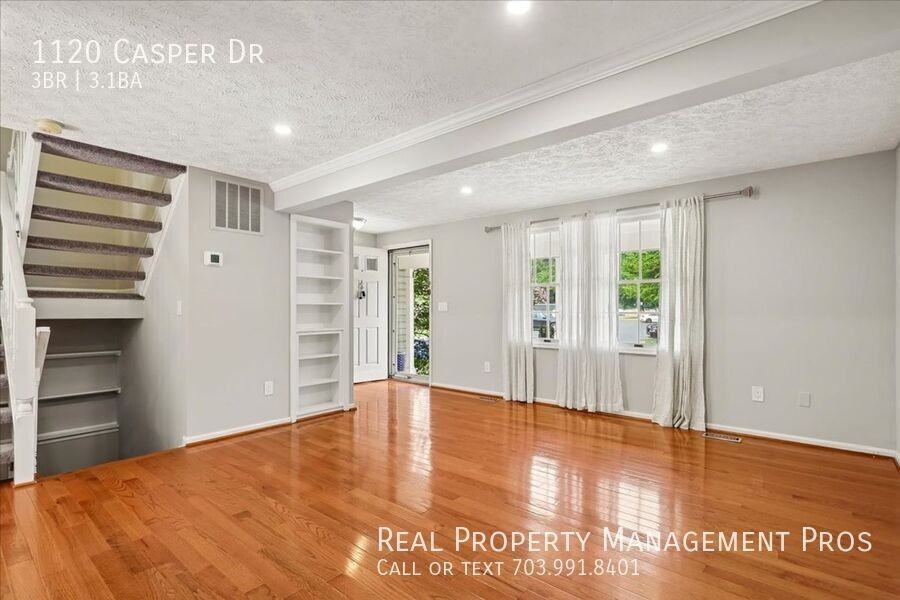 1120 Casper Dr - Photo 4 of 50