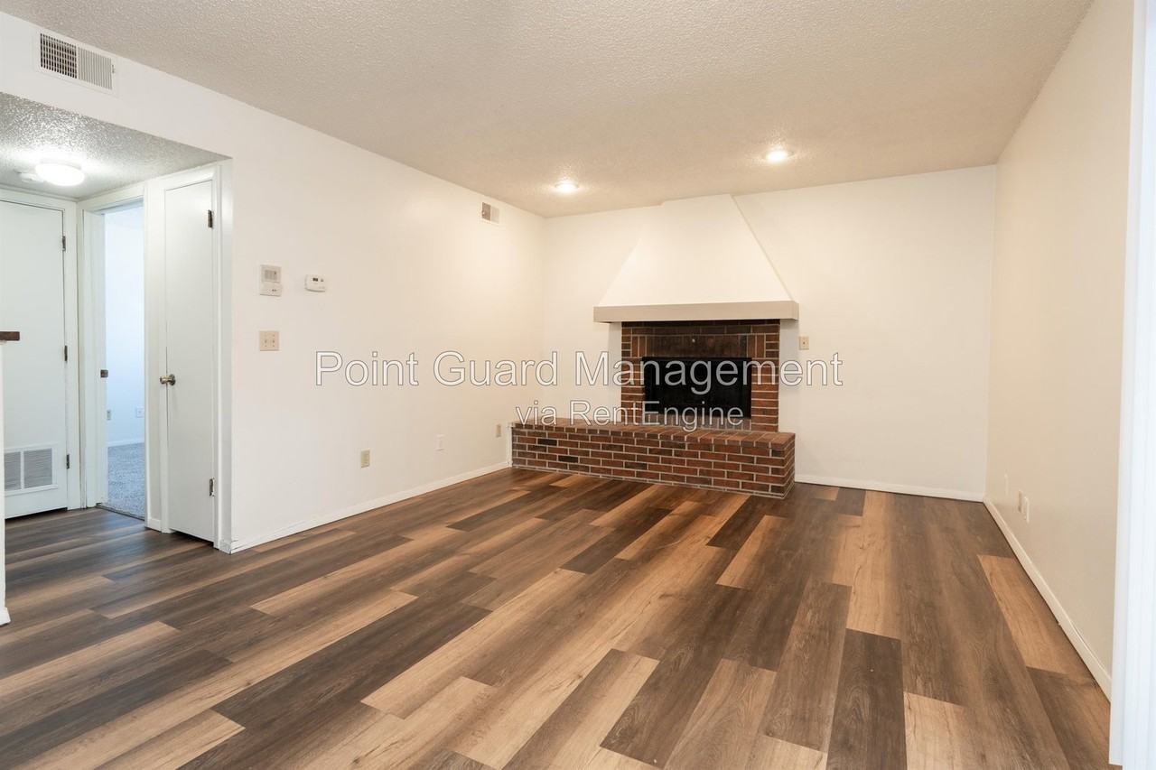 900 N Waco Ave #2109 - Photo 4 of 16
