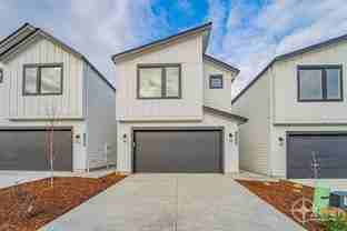 16324 Ne 21st St - Photo 1 of 1