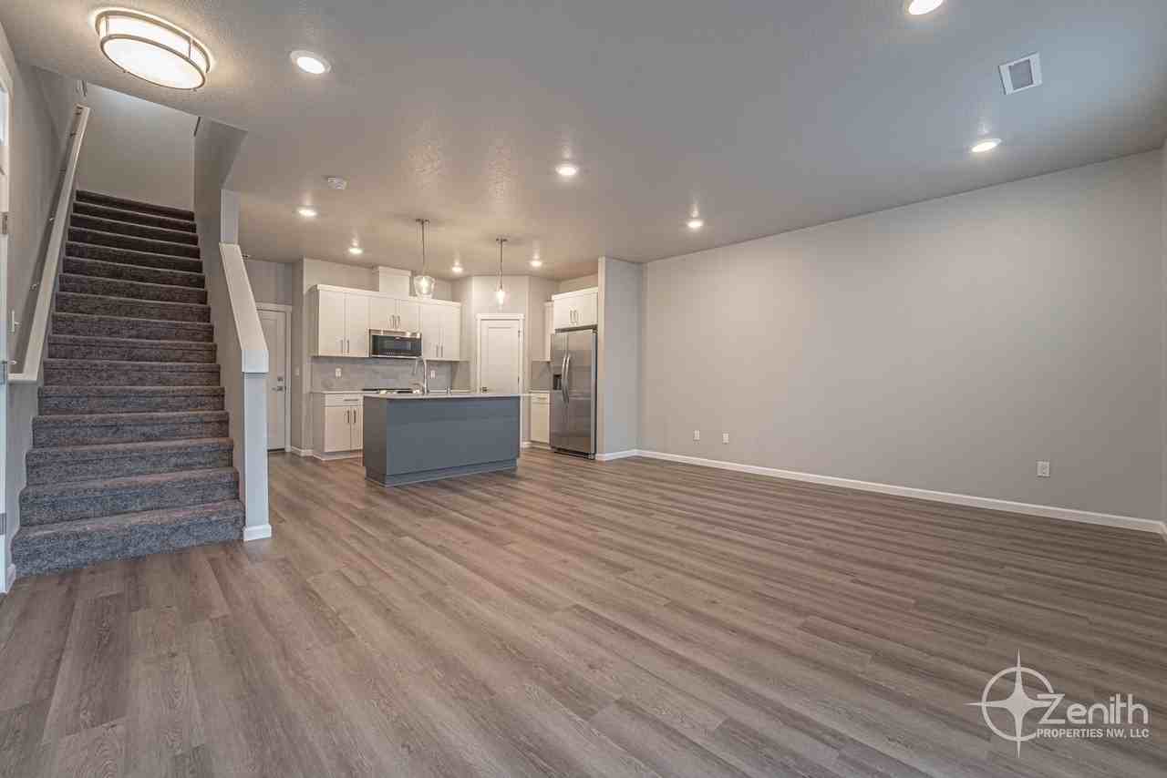 16324 Ne 21st St - Photo 6 of 41